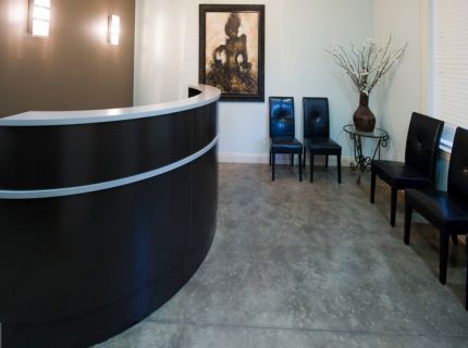 Hairageous Salon

