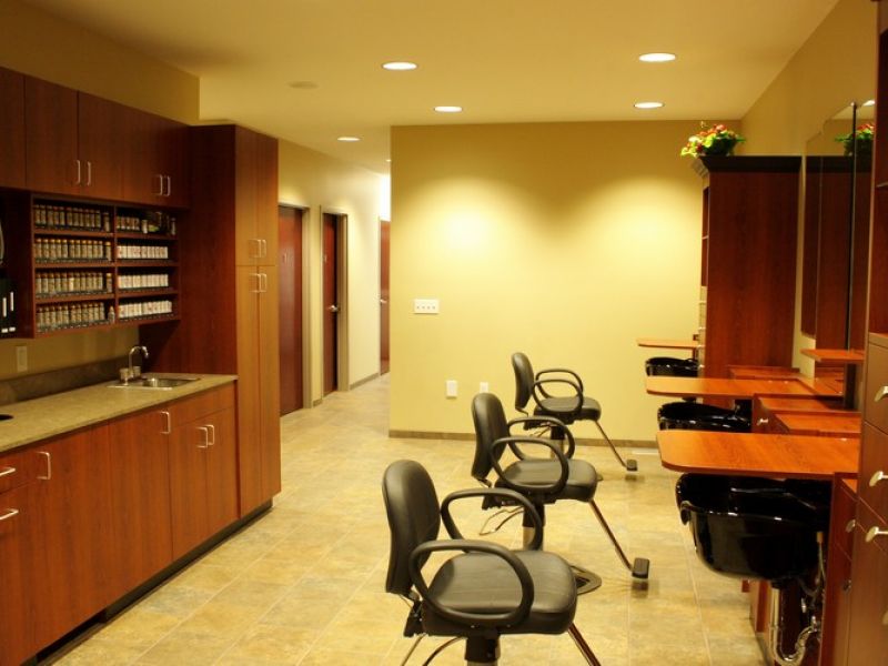 A Cut Above Salon
 1