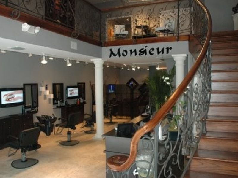 Monsieur
 1