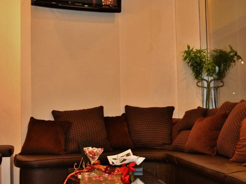 Salon Von De
 1