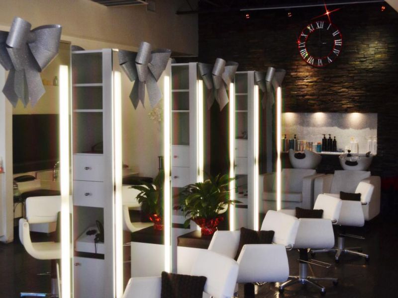 Salon Von De
 1
