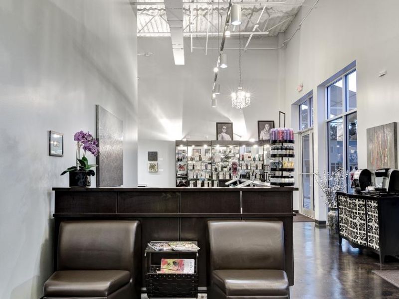 Justin Dall Hair Salon
 1