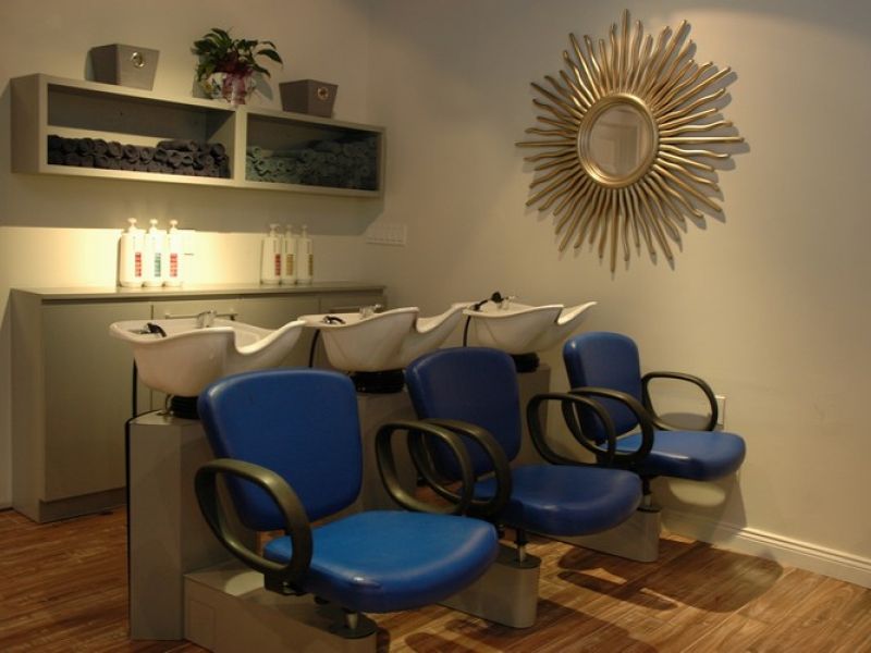 Eclipse Hair Studio
 1