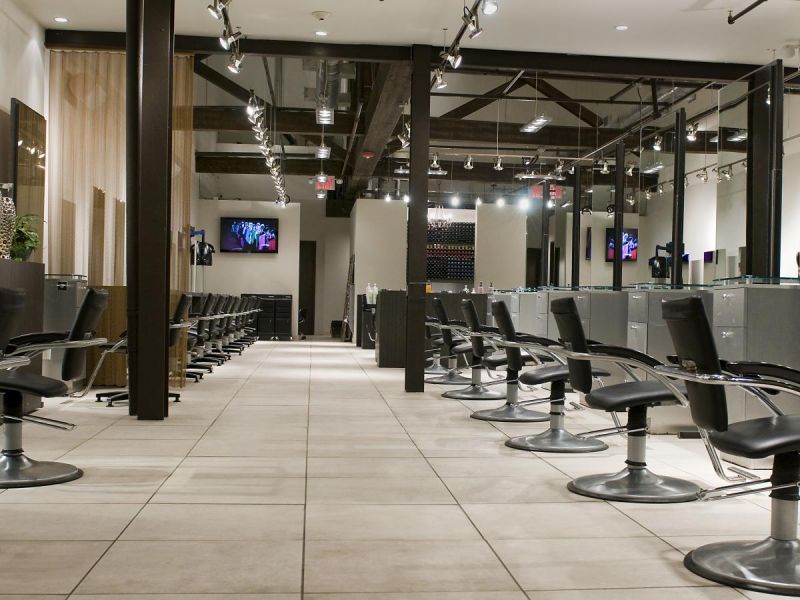 I.d. Salon
 1