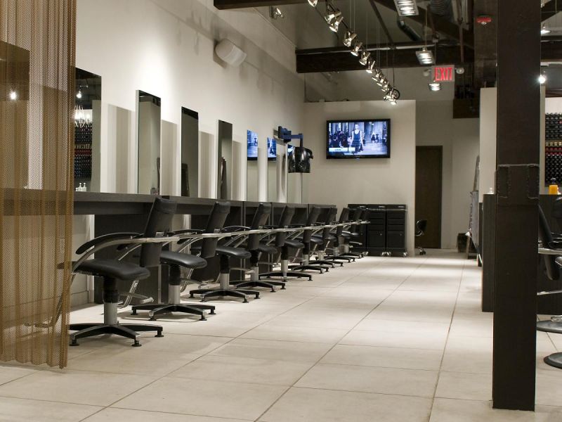 I.d. Salon
 1