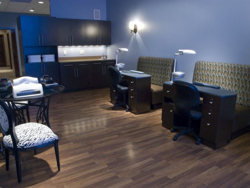 Christopher J Salon
 1