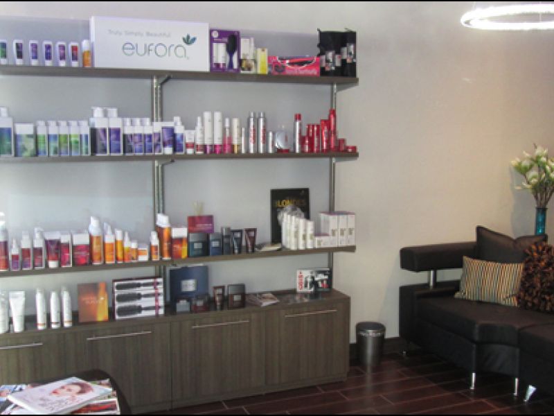 Halo Hair Studio
 1