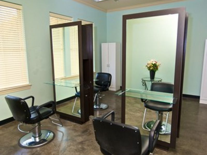 Hairageous Salon
 1