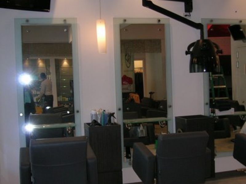 Barrons London Salon
 1