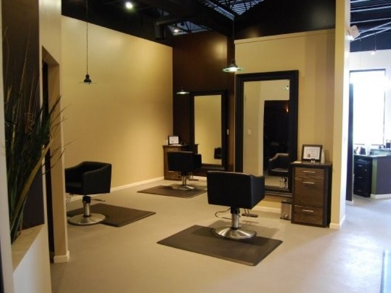 Evolve Hair
 1