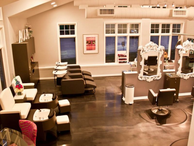 Aqua Hair Studio
 1