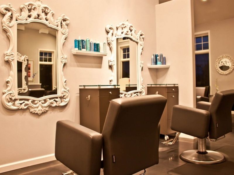 Aqua Hair Studio
 1